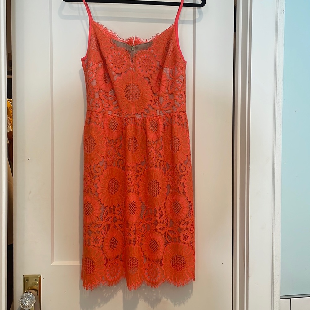 Trina Turk Size 2 bright orange dress with pockets 🙌🏽